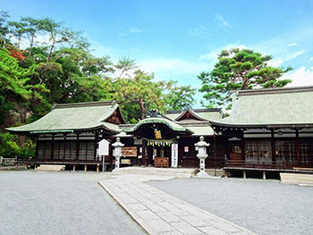 艮神社-本殿3_1.jpg